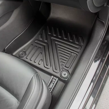 Tapete instalado num Volkswagen Golf 2023
